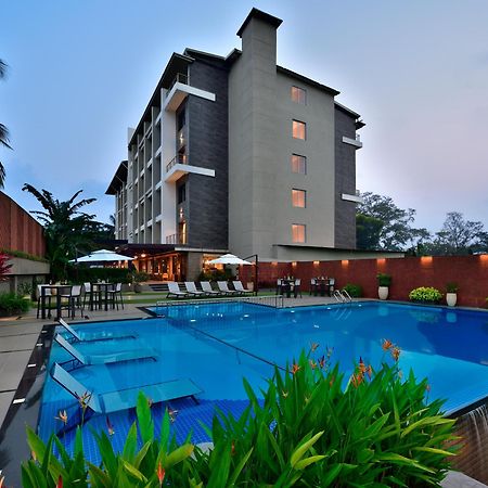 Citadines Arpora Nagoa Goa Hotell Eksteriør bilde
