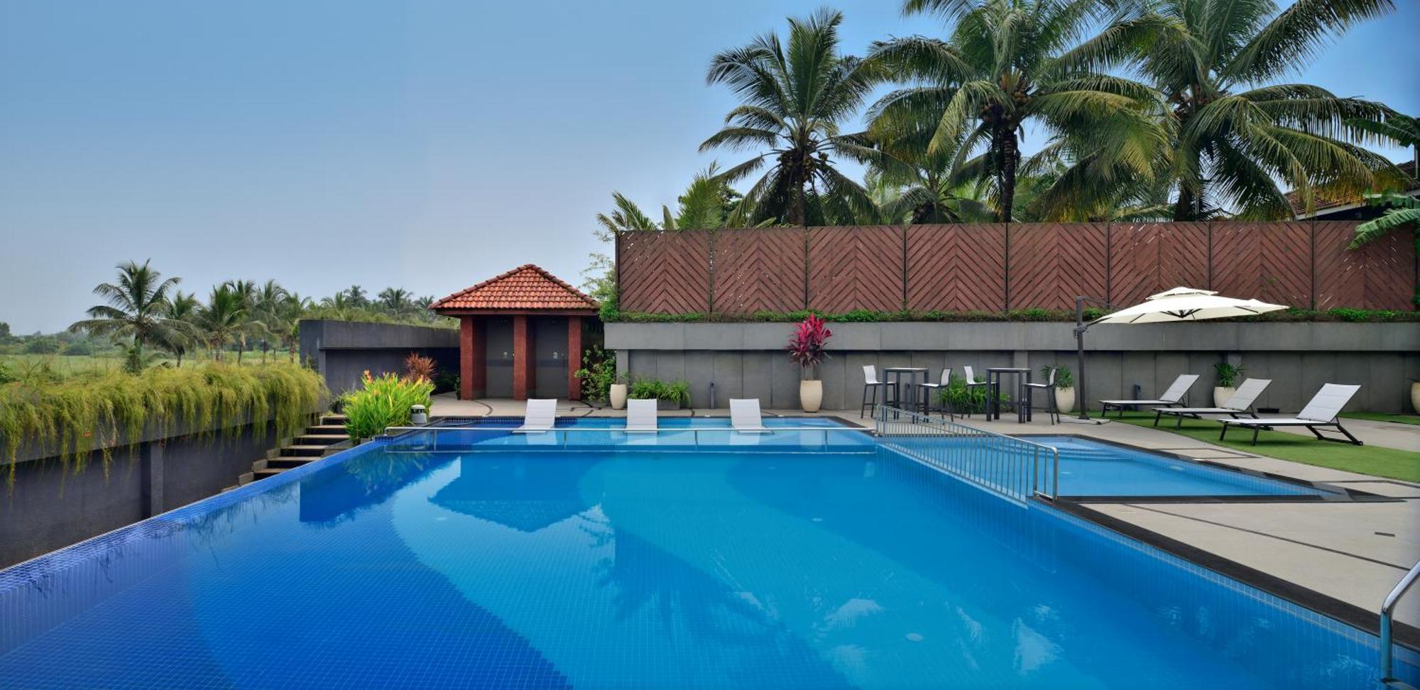 Citadines Arpora Nagoa Goa Hotell Eksteriør bilde