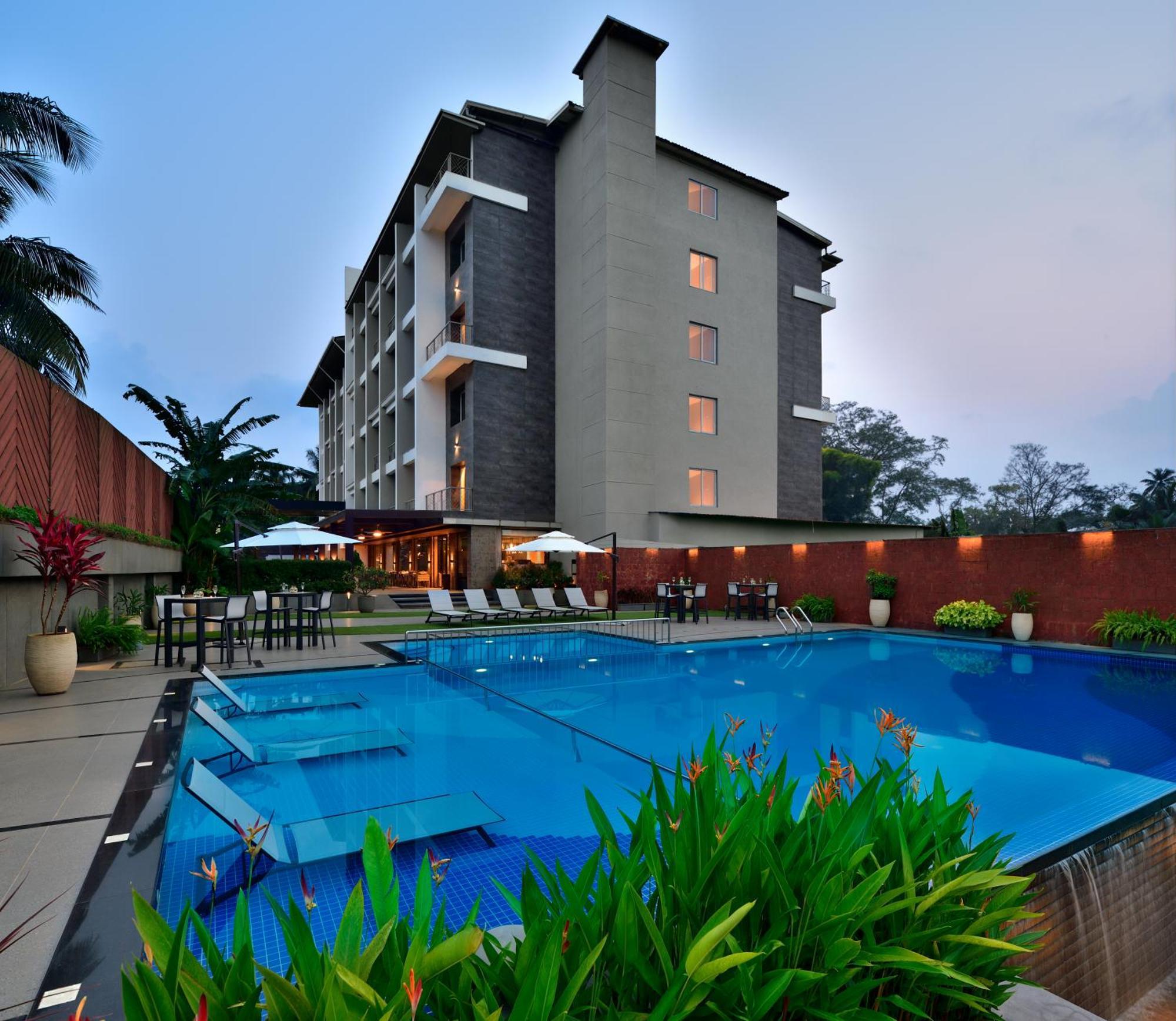 Citadines Arpora Nagoa Goa Hotell Eksteriør bilde